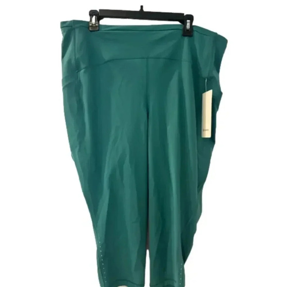 Lululemon Swift Speed High-Rise Crop 21